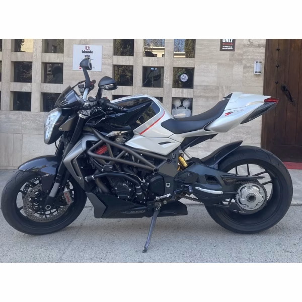 MV AGUSTA BRUTALE 1090 RR 2010