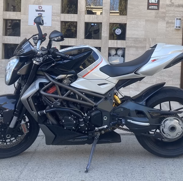 MV AGUSTA BRUTALE 1090 RR 2010