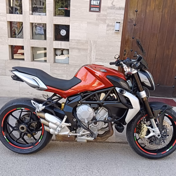 MV AGUSTA BRUTALE 800   2018