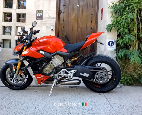 ducati streetfighter chadwick1